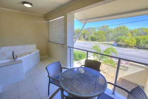 1770 Lagoons Central Apartment Resort