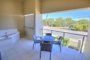 1770 Lagoons Central Apartment Resort