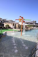 1770 Lagoons Central Apartment Resort