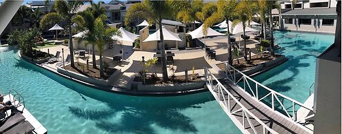 1770 Lagoons Central Apartment Resort