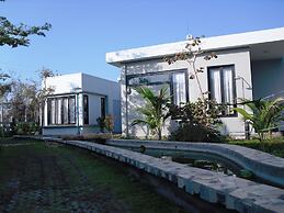 Van Nguyen Minihouse