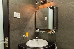 Van Nguyen Minihouse