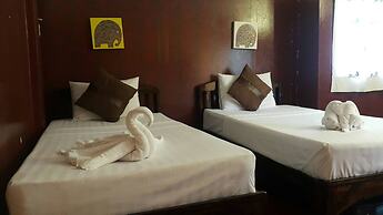 999 Triple Nine Guesthouse & Hostel Chiangmai