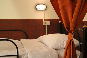 999 Triple Nine Guesthouse & Hostel Chiangmai