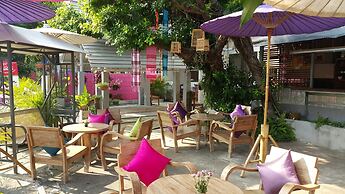 999 Triple Nine Guesthouse & Hostel Chiangmai