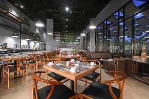 Harper Purwakarta by ASTON