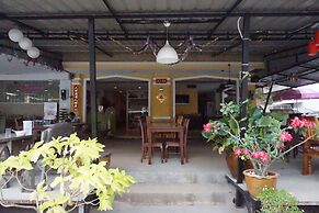 Number 1 Guesthouse & Restaurant