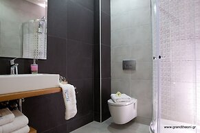 Grand TheoNi Boutique Hotel & Spa