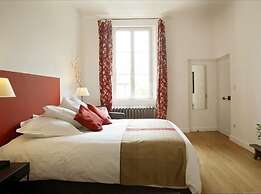 La Maison Rouge D'uzes