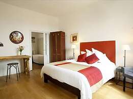 La Maison Rouge D'uzes