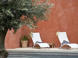 La Maison Rouge D'uzes