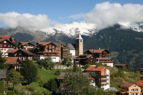 The Alpina Mountain Resort