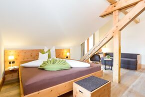 The Alpina Mountain Resort