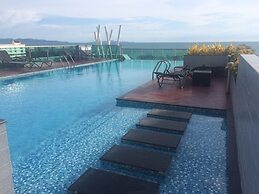 Thanyalak at The Gallery Condominium