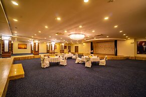 Royal Atlantis Spa & Resort