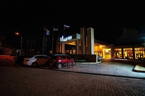 Royal Atlantis Spa & Resort