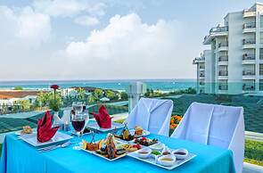 Royal Atlantis Spa & Resort