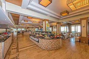 Royal Atlantis Spa & Resort