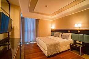 Royal Atlantis Spa & Resort