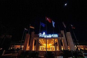 Royal Atlantis Spa & Resort