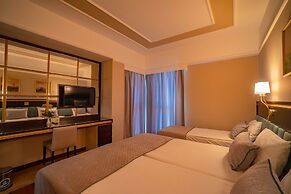 Royal Atlantis Spa & Resort