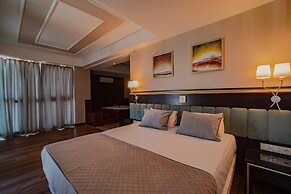 Royal Atlantis Spa & Resort