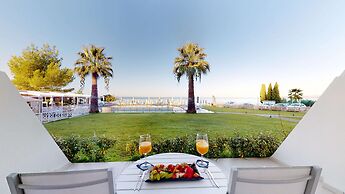 Acrotel Lilyann Boutique Hotel