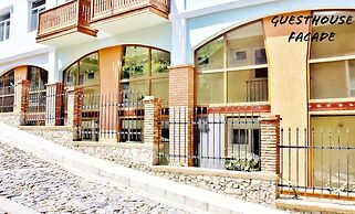 Red Fox Guesthouse