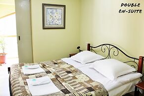 Red Fox Guesthouse