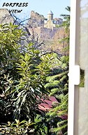 Red Fox Guesthouse