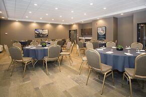 Wingate By Wyndham Calgary Airport