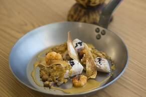 Radisson Blu M'Bamou Palace Hotel