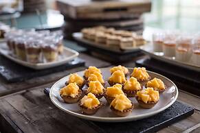 Radisson Blu M'Bamou Palace Hotel