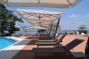 Radisson Blu M'Bamou Palace Hotel