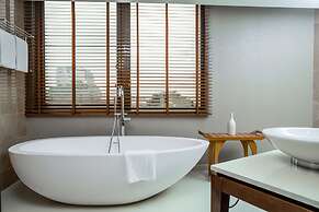 Radisson Blu M'Bamou Palace Hotel