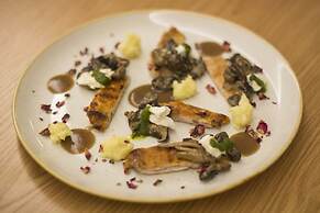 Radisson Blu M'Bamou Palace Hotel