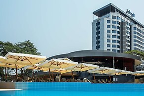 Radisson Blu M'Bamou Palace Hotel