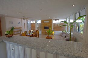 Samara Pacific Lodge