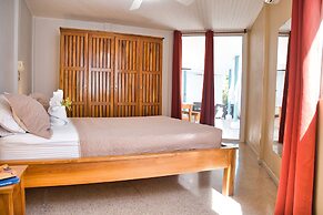 Samara Pacific Lodge