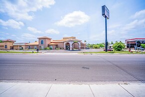 Lone Star Inn & Suites by OYO Harlingen TX
