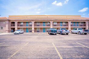 Lone Star Inn & Suites by OYO Harlingen TX