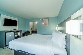 Lone Star Inn & Suites by OYO Harlingen TX