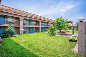 Lone Star Inn & Suites