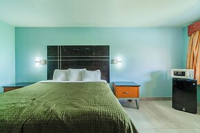 Lone Star Inn & Suites by OYO Harlingen TX