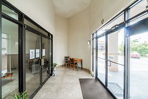 Lone Star Inn & Suites by OYO Harlingen TX