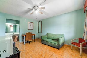 Lone Star Inn & Suites by OYO Harlingen TX