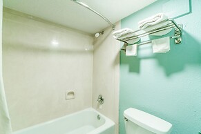 Lone Star Inn & Suites by OYO Harlingen TX