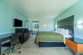 Lone Star Inn & Suites by OYO Harlingen TX