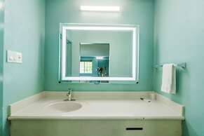 Lone Star Inn & Suites by OYO Harlingen TX