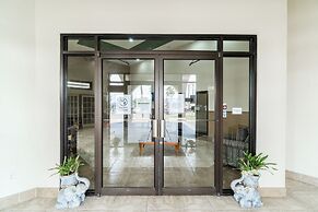 Lone Star Inn & Suites by OYO Harlingen TX